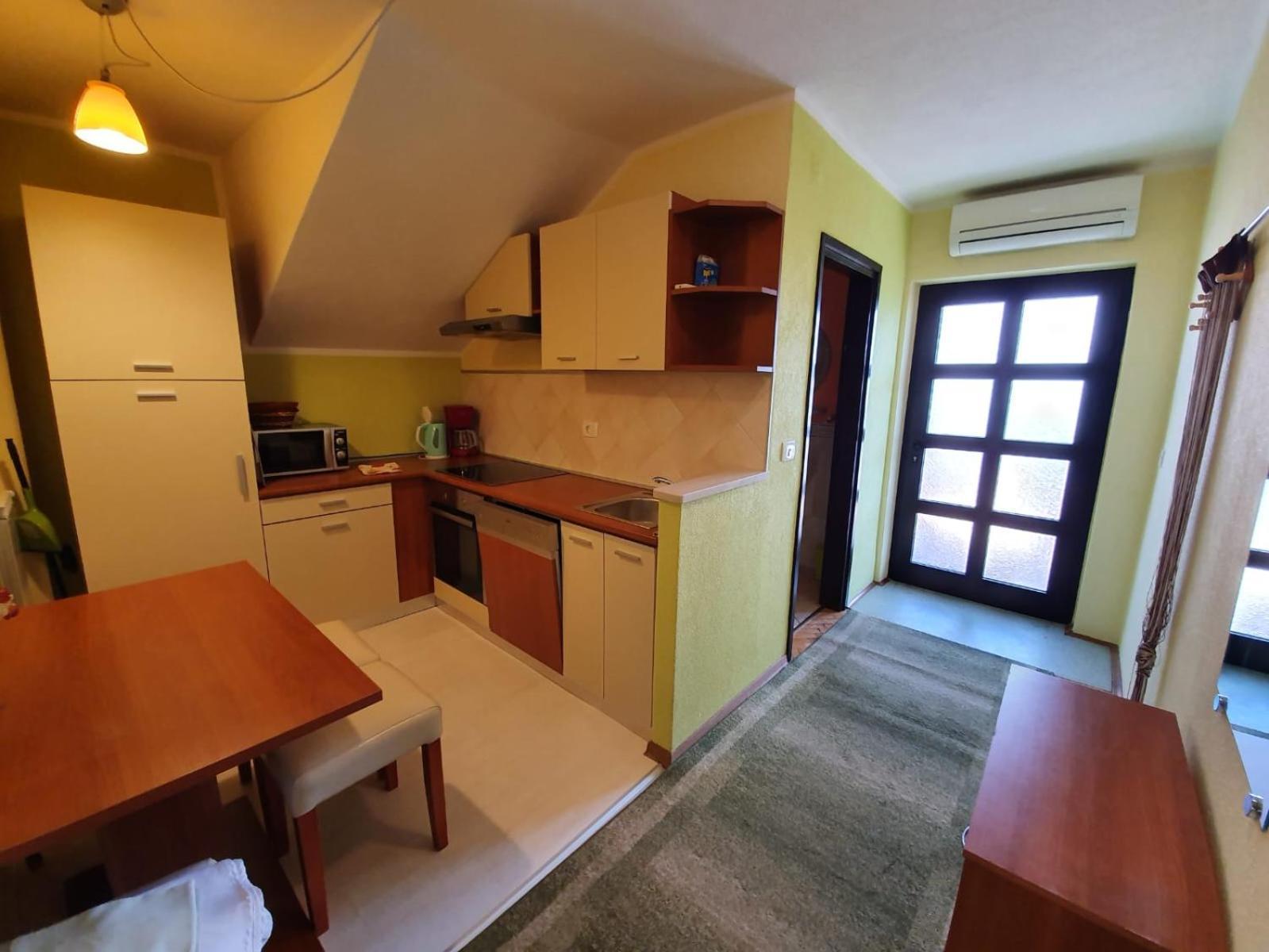 Eva Apartment *